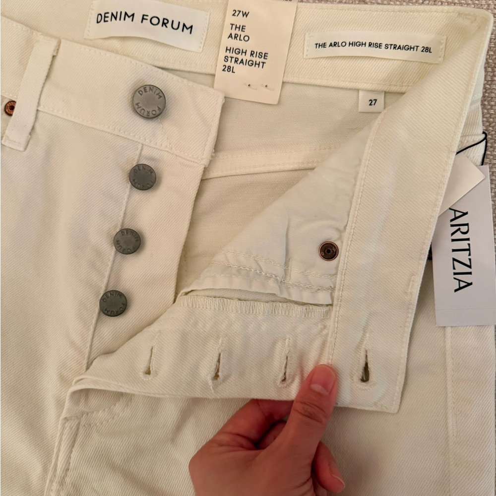 Aritzia High-Rise Denim Jeans - Picture 3 of 4